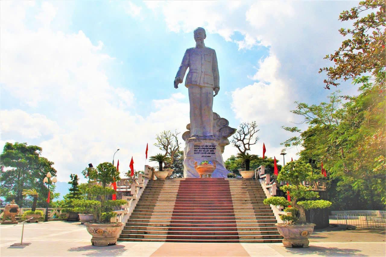 Video giới thiệu về trường HNIVC 2025