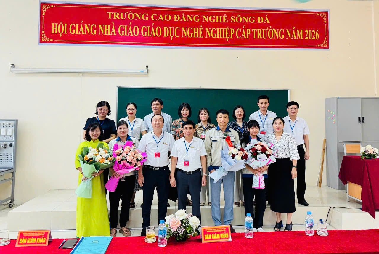 Video giới thiệu về trường HNIVC 2025