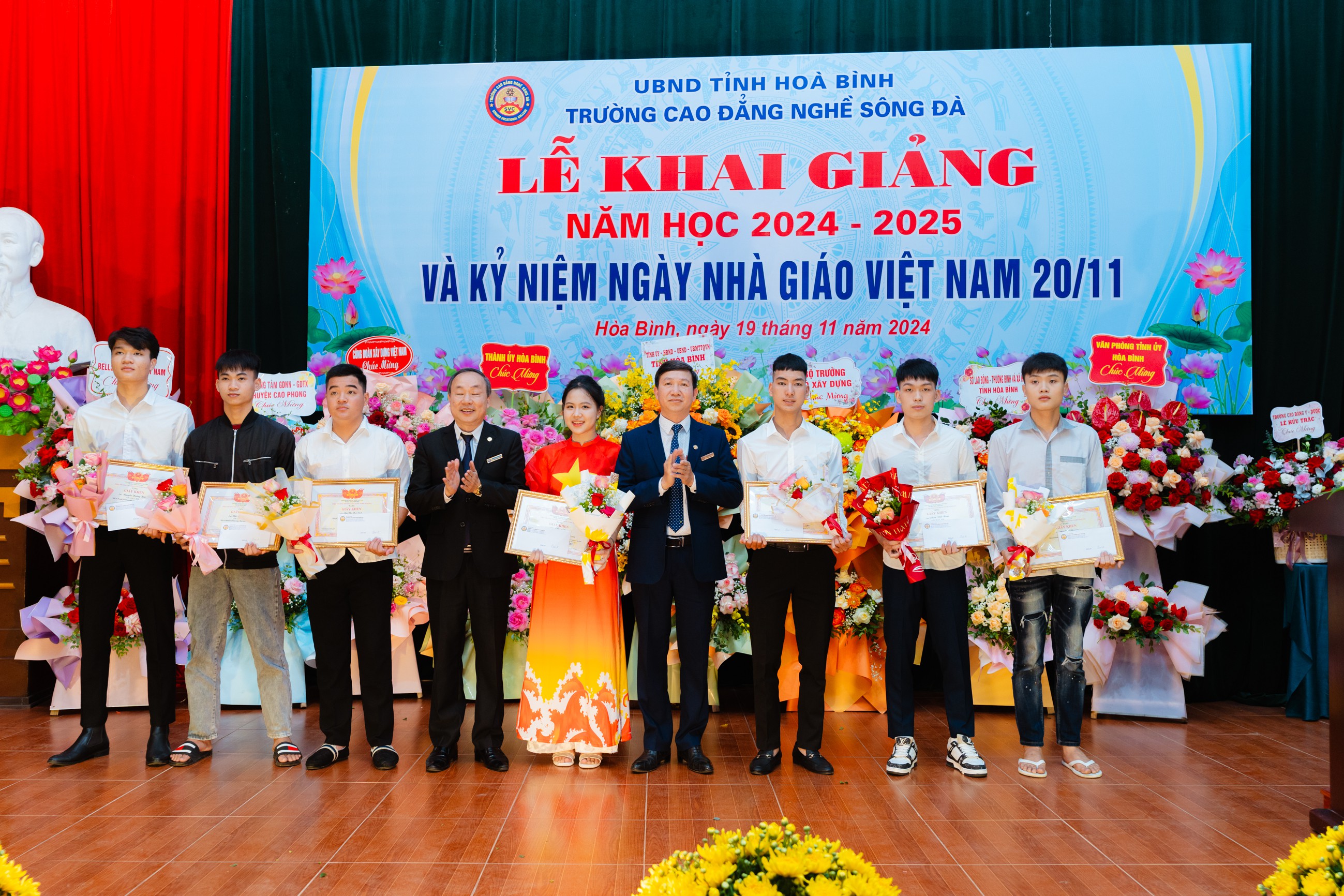 Video giới thiệu về trường HNIVC 2025
